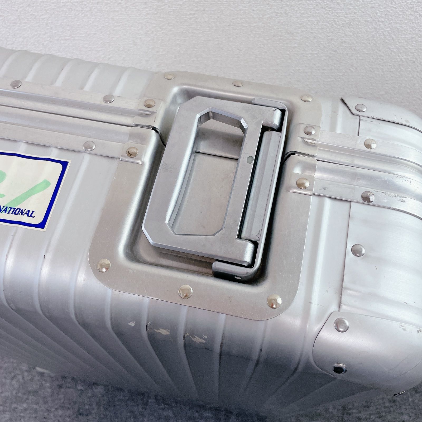 RIMOWA TOPAS プルタブハンドル 2輪 アルミスーツケース 82L