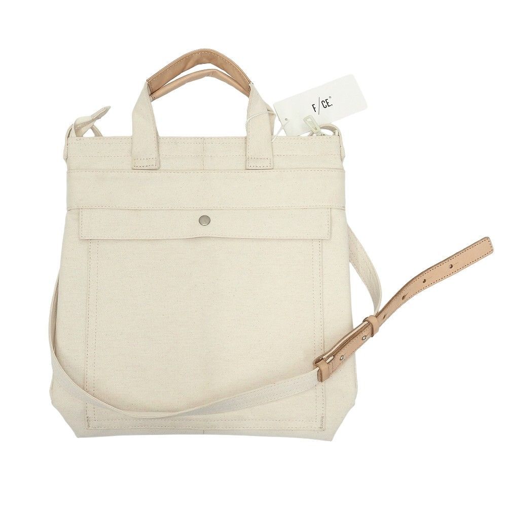 超美品 F/CE. WATER REPELLENT スモール ヘルメットバッグ アイボリー エフシーイー メンズ レディース 5MLA/K06492/KEC04/ 超美品 F/CE. WATER REPELLENT スモール ヘルメットバッグ アイボリー