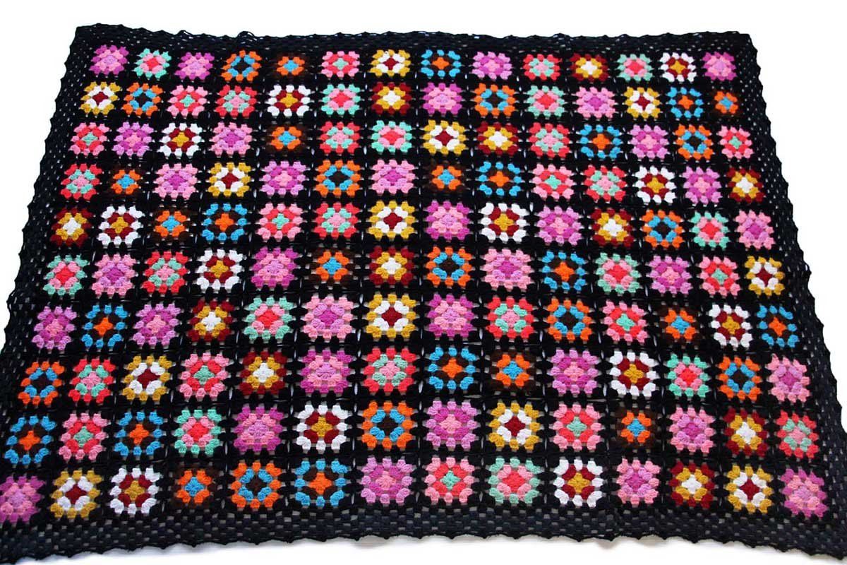 BQKF クロシェ ニット ラグ ビンテージ グラニースクエア モチーフ W BQKF クロシェ ニット ラグ ビンテージ グラニースクエア モチーフ W