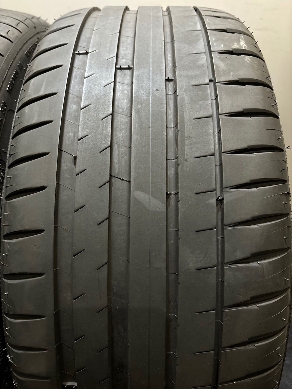 215 40 R 18 PILOT SPORT 4 22年製 夏タイヤ サマータイヤ 4本 プリウス カローラ 86 BRZ 南7 K 978