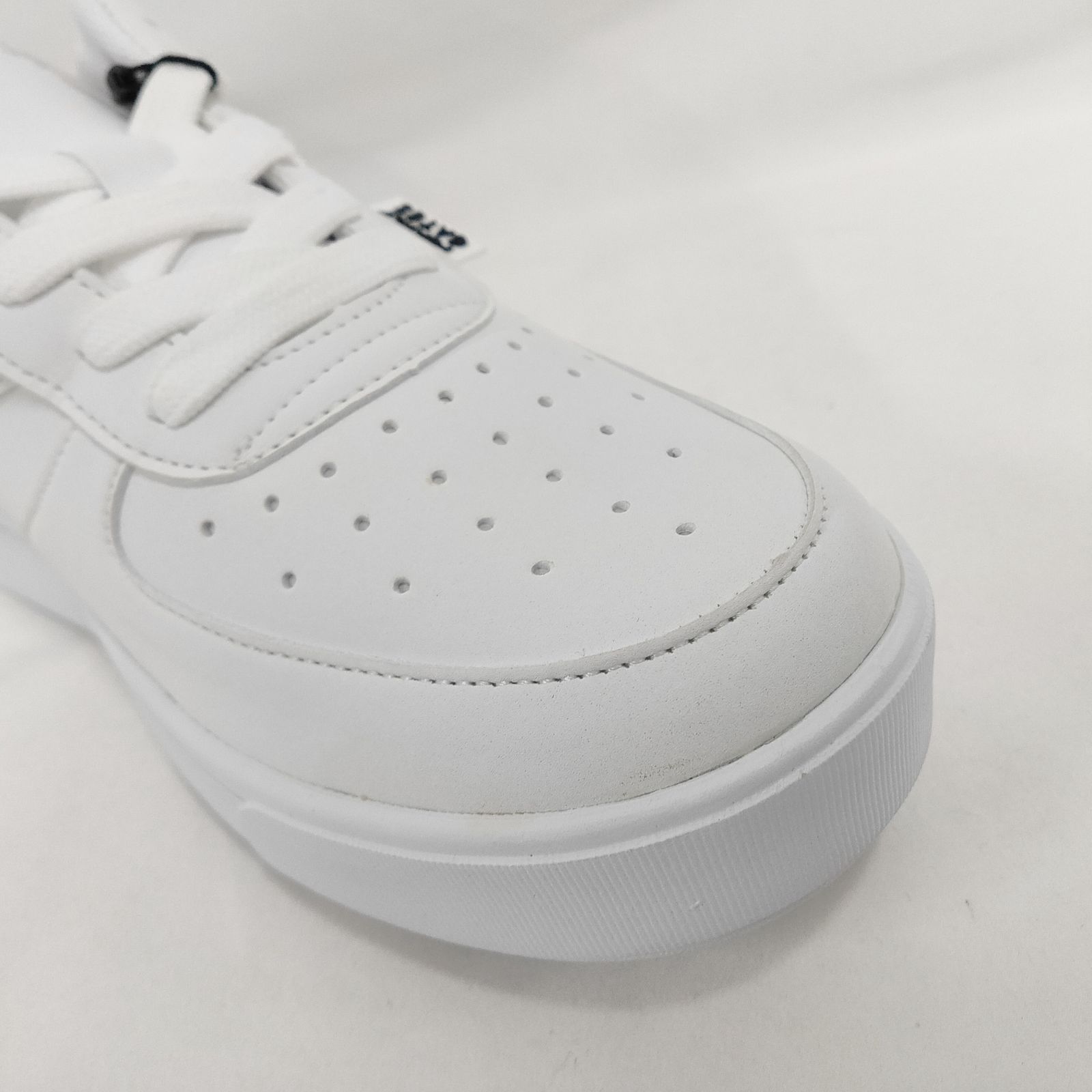 新品 未使用 パーリーゲイツ ローカット ゴルフシューズ ホワイト 26cm