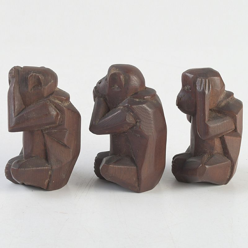 飛騨一位一刀彫　三猿　見ざる聞かざる言わざる　時代箱付　N　5439 飛騨一位一刀彫 三猿 見ざる聞かざる言わざる 時代箱付 N S415 - メルカリ