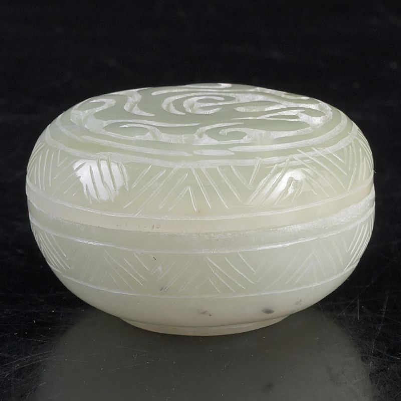 中国 玉石岫玉彫刻 透かし彫 香合 蓋物 箱付 N S416 - メルカリ