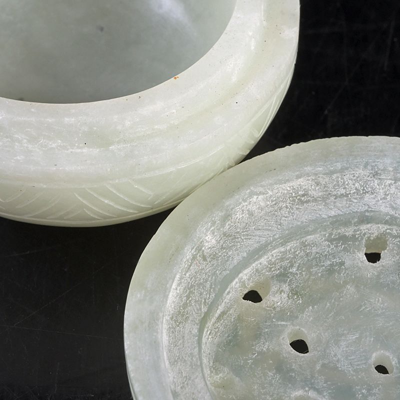 中国 玉石岫玉彫刻 透かし彫 香合 蓋物 箱付 N S416 - メルカリ