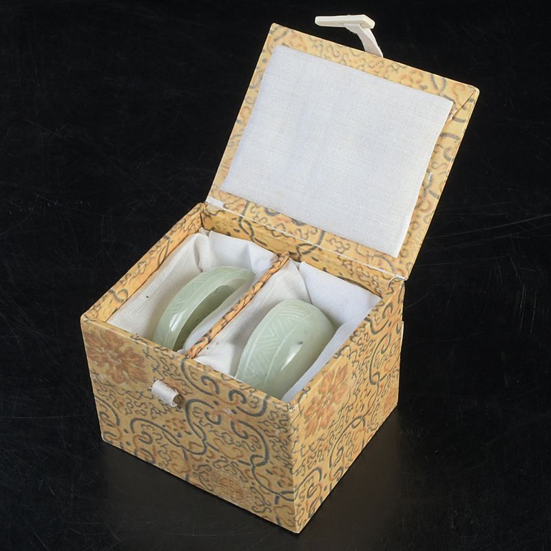 中国 玉石岫玉彫刻 透かし彫 香合 蓋物 箱付 N S416 - メルカリ