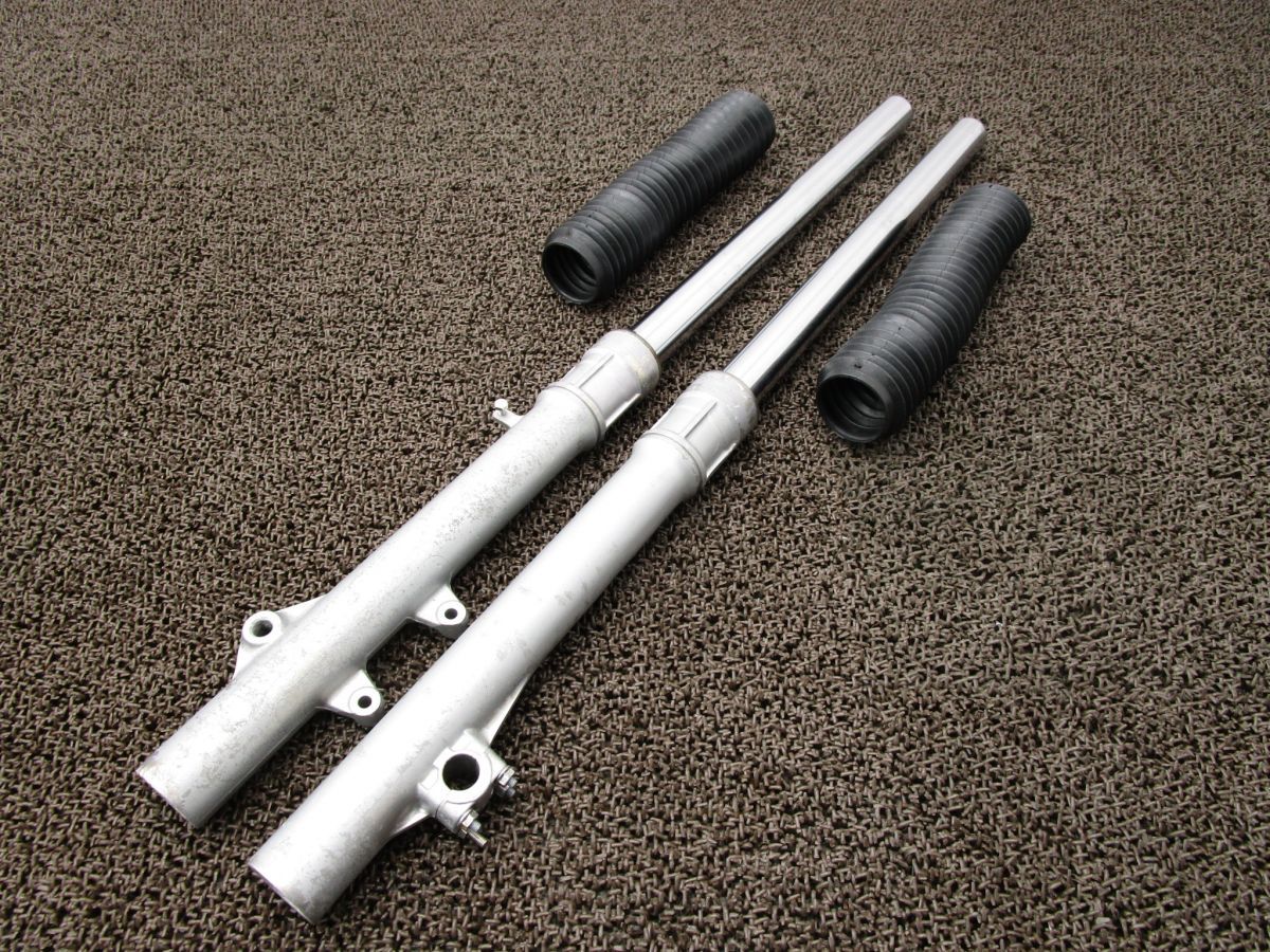 ジェベル250 フロントフォーク フォークブーツ □A5177！SJ44A スズキ