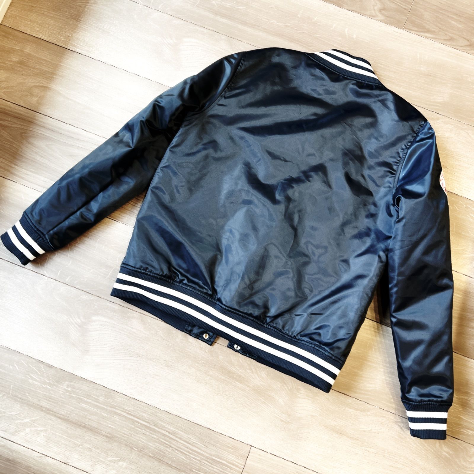 新品 Majestic マジェスティック 中綿 ダウン MLB ヤンキース