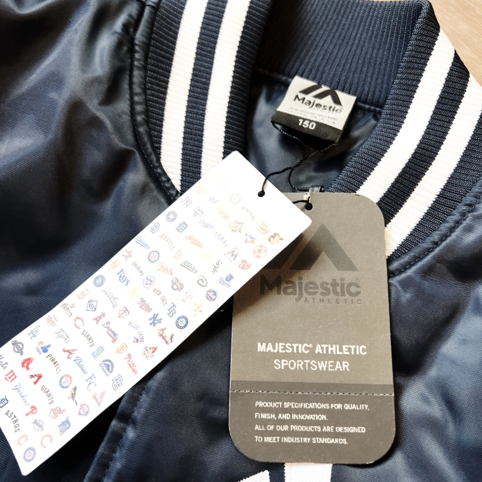 新品 Majestic マジェスティック 中綿 ダウン MLB ヤンキース