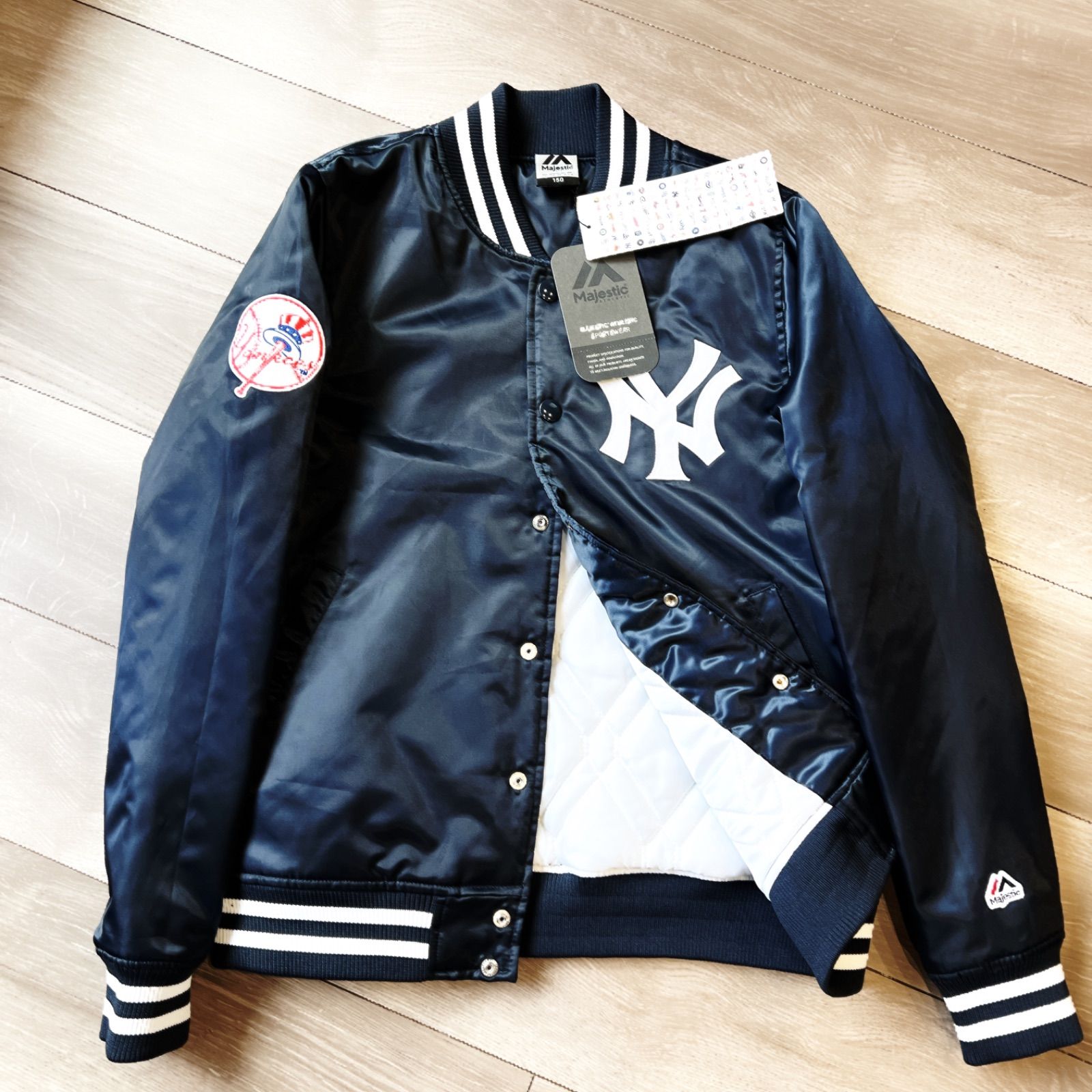 新品 Majestic マジェスティック 中綿 ダウン MLB ヤンキース