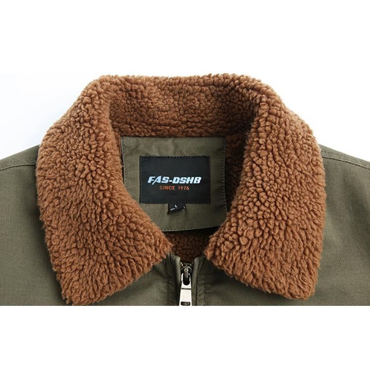 アウトドア 防寒ジャケット