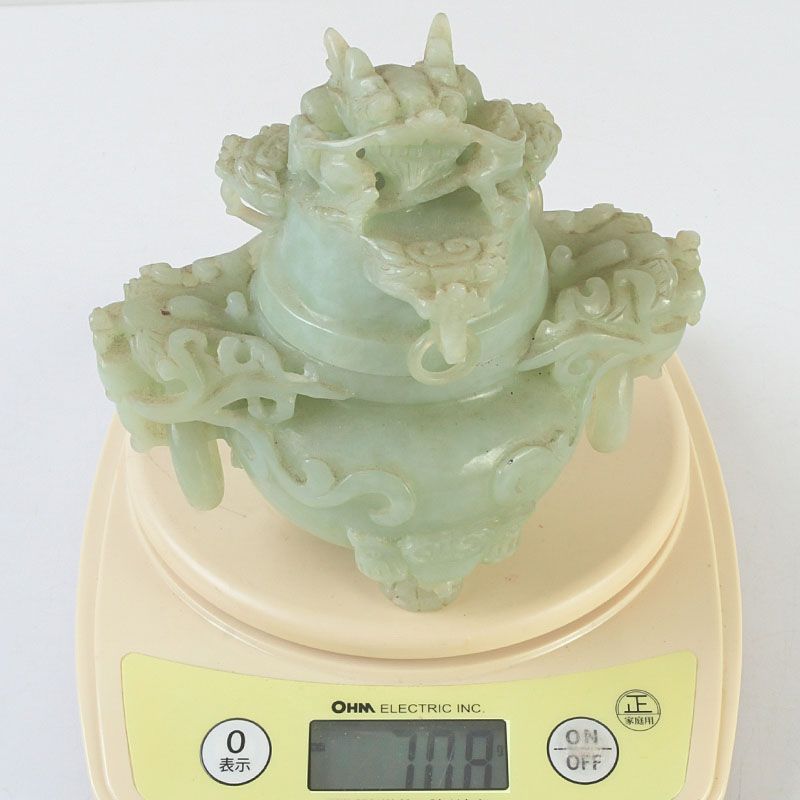 中国 玉石岫玉彫刻 雙耳活環 龍鈕蓋爐 三足香炉 唐木台付 C S423