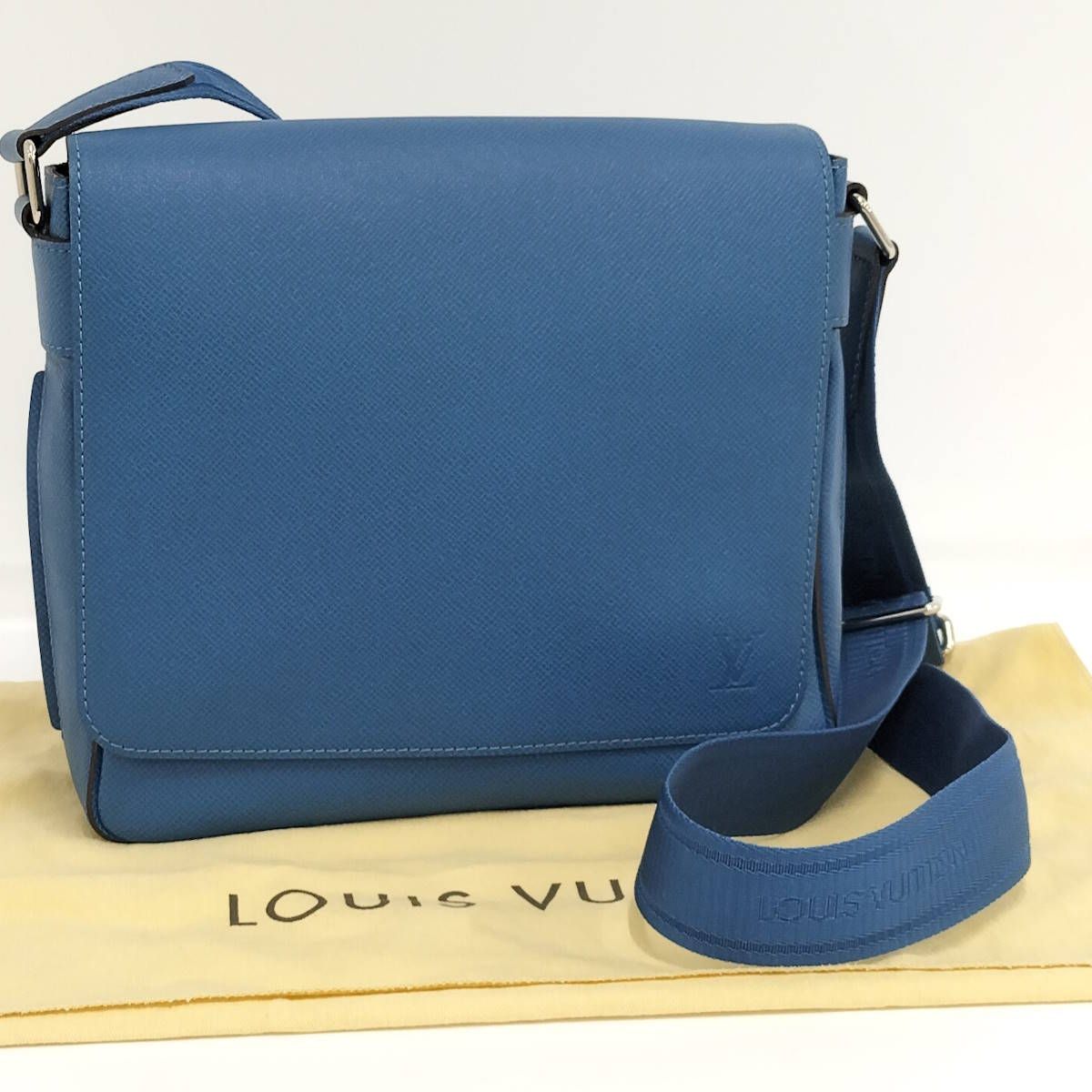 タイムセールLouis Vuitton ショルダーバッグ ブルー LOUIS VUITTON ロマンPM ショルダーバッグ タイガ レザー アイスバーグ