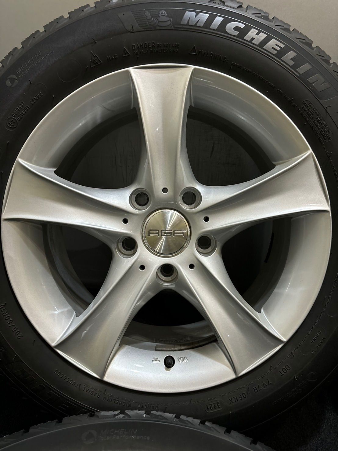 205 60 R 16 X ICE SNOW 21年製 TAS AGA 16インチ 7 J 34 120 5 H スタッドレス 4本 BMW 3シリーズ 等 南7 K 980