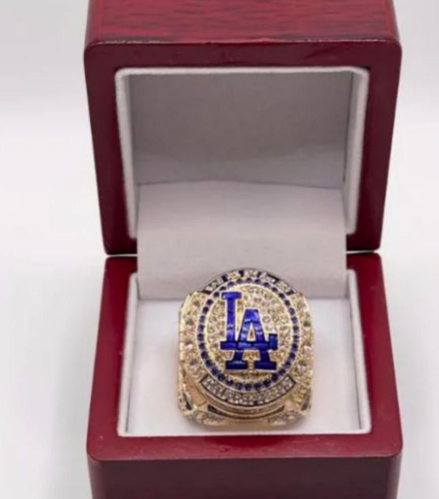 大人気 ケース付き ドジャース 2024ワールドチャンピオンリング 大谷