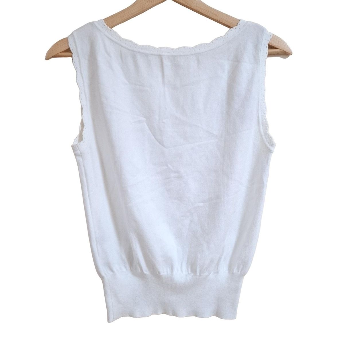 FOXEY ホワイト ノースリーブニット FOXEY(フォクシー) ノースリーブセーター サイズ40 M レディース