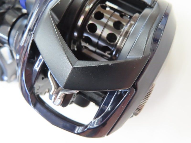  ダイワ 23ソルティスト BF TW 8.1 L PE 04- ベイトリール(ルアー用) リール