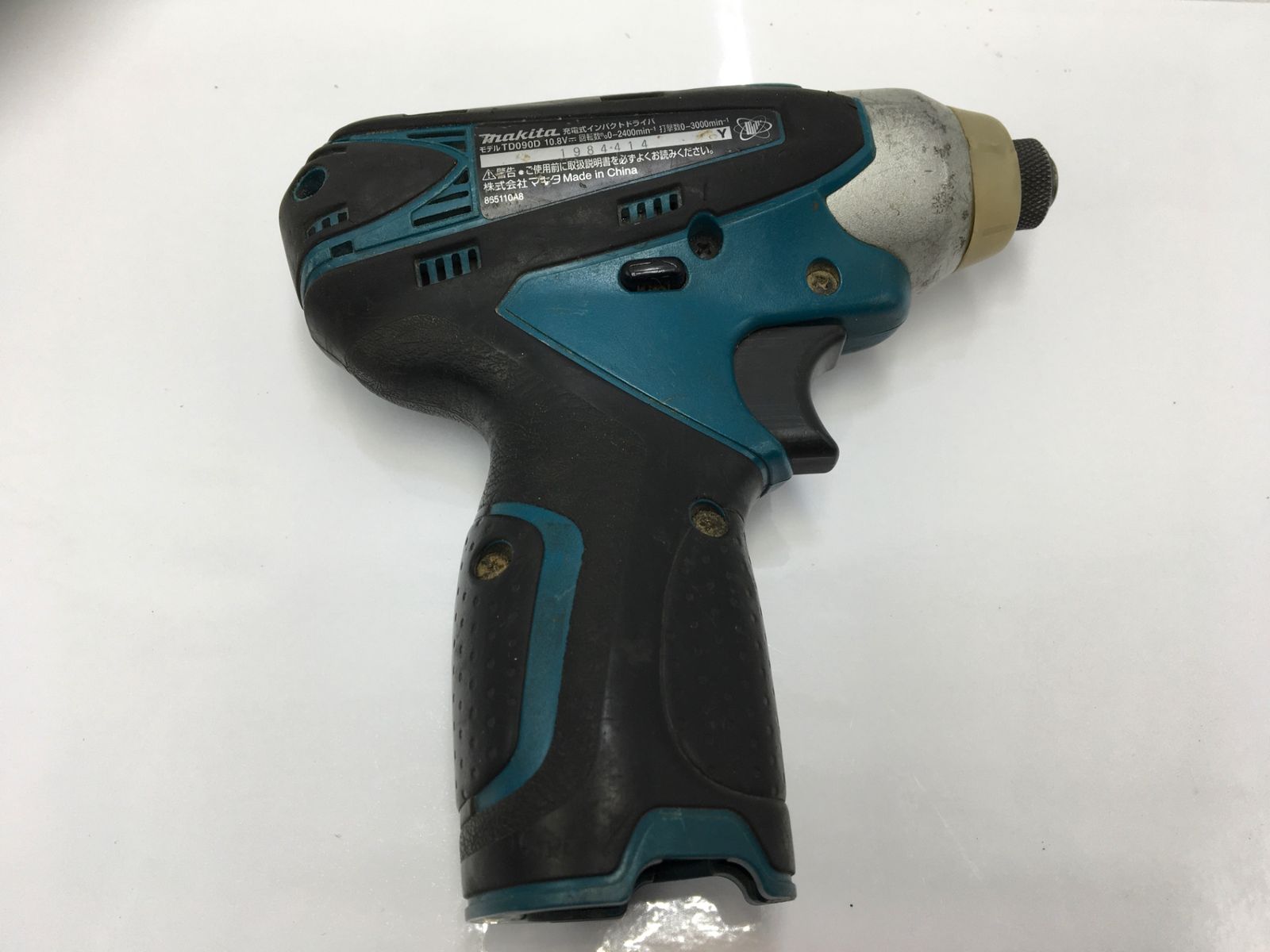 10.8 v充電式インパクトドライバ