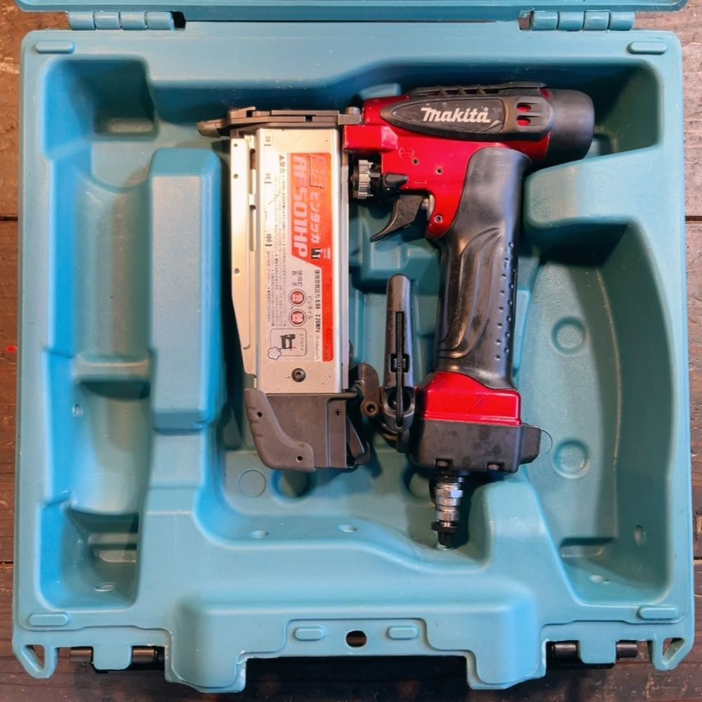 7日保証 整備済 ピストン交換済 マキタ makita 高圧 ピンネイラ AF 501 HP ケース付き 動作良好