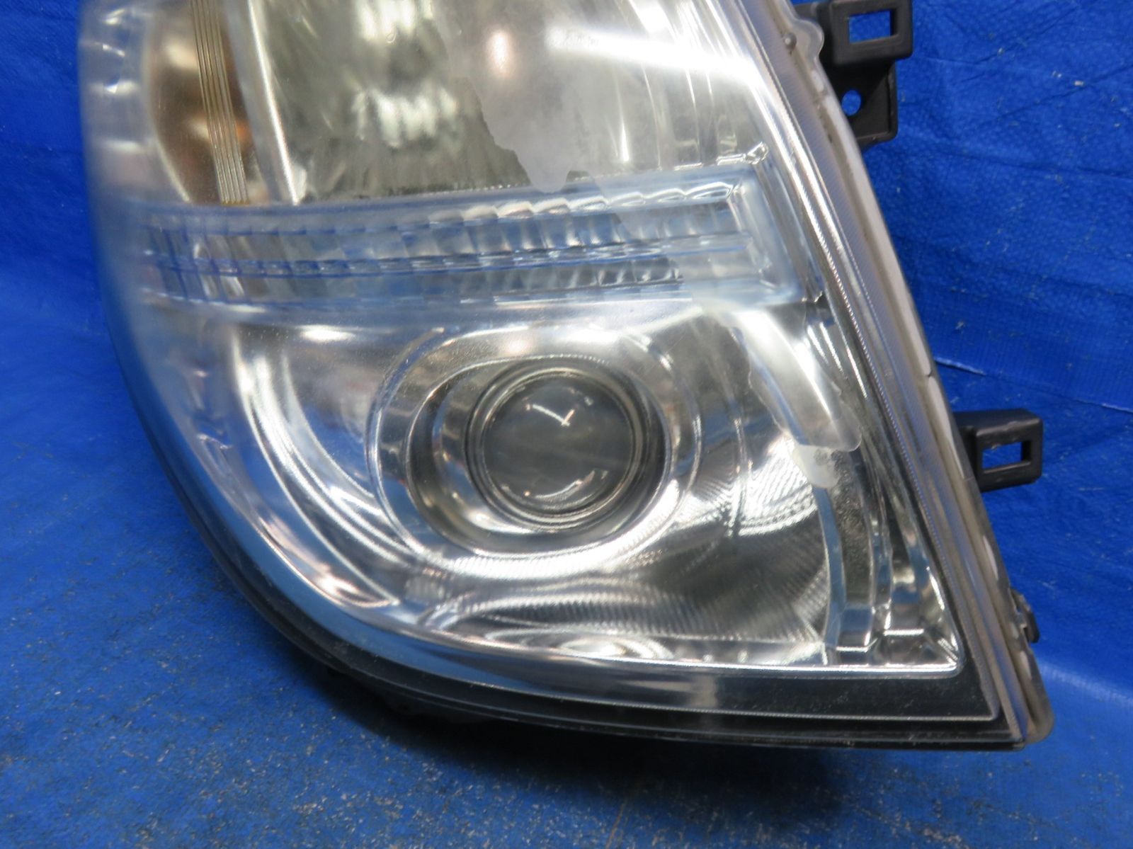 LA7886* 現状渡し エルグランド E51/後期 ヘッドライト HID ヘッド