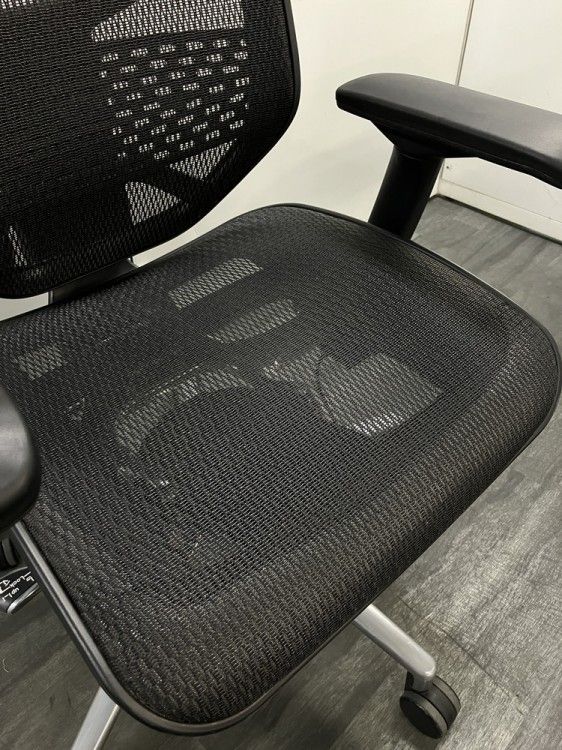  品 エルゴヒューマン エンジョイシリーズ 可動肘付エンジョイチェア EJ LAM ブラック 高さ調整 オフィスチェア ワークチェア 椅子 チェア