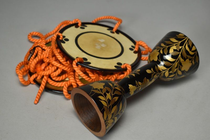 蔵A 5800 和楽器 時代蒔絵鼓 本体475ｇ ケース付き