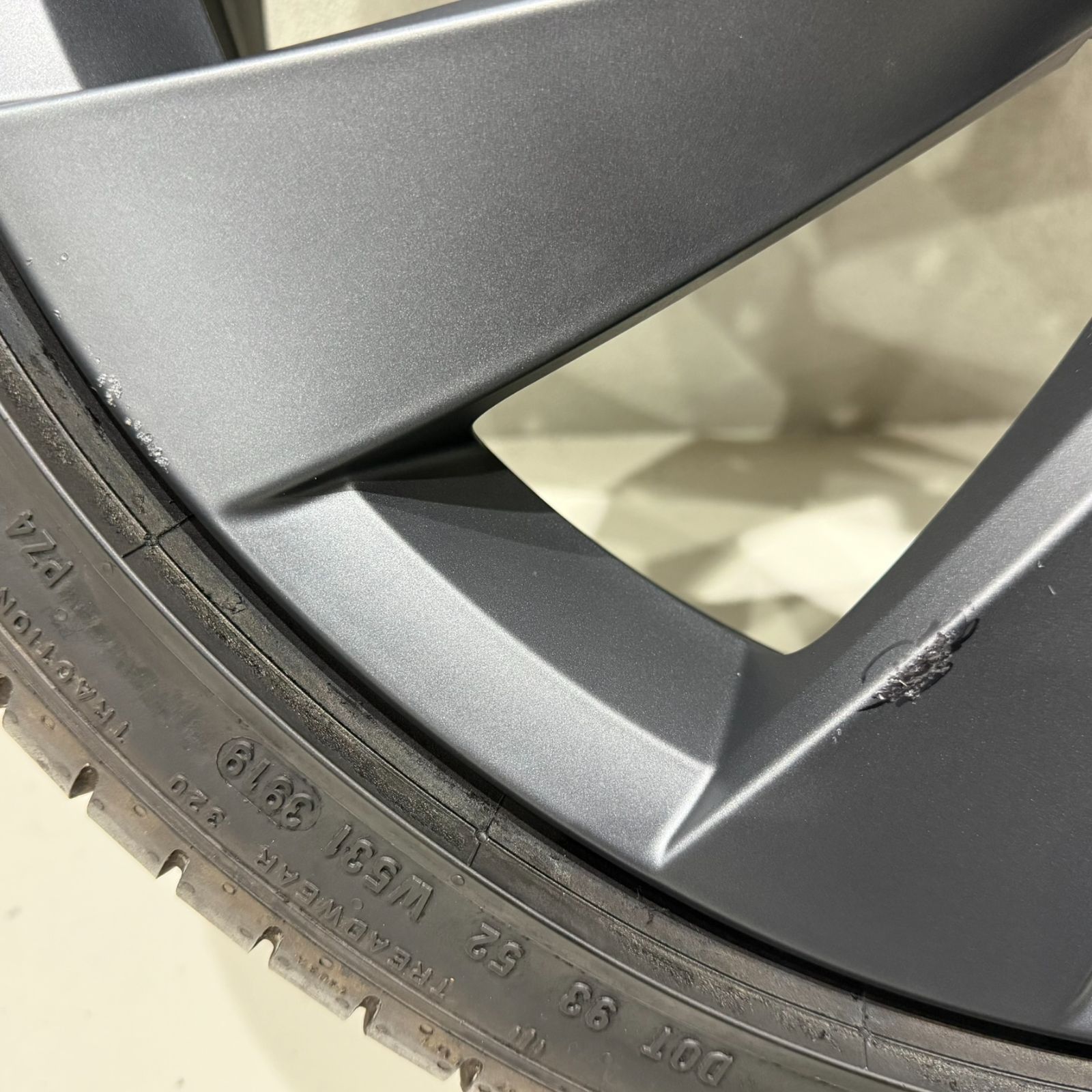  VW 20インチAW アルテオン R lineアドバンス 20インチ タイヤ ホイールセット