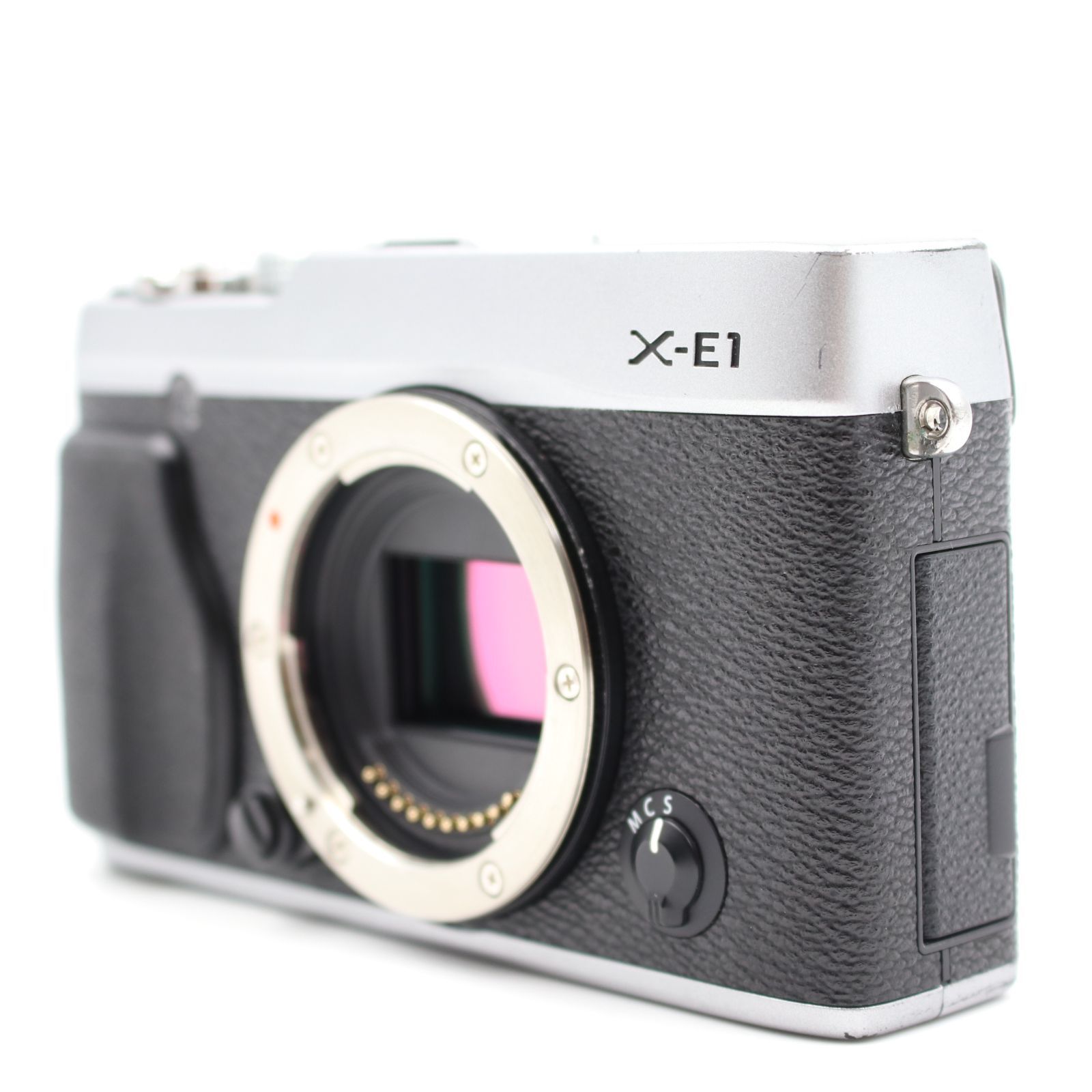 □極上品□ FUJIFILM X-E1 ボディ シルバー ミラーレス一眼レフカメラ