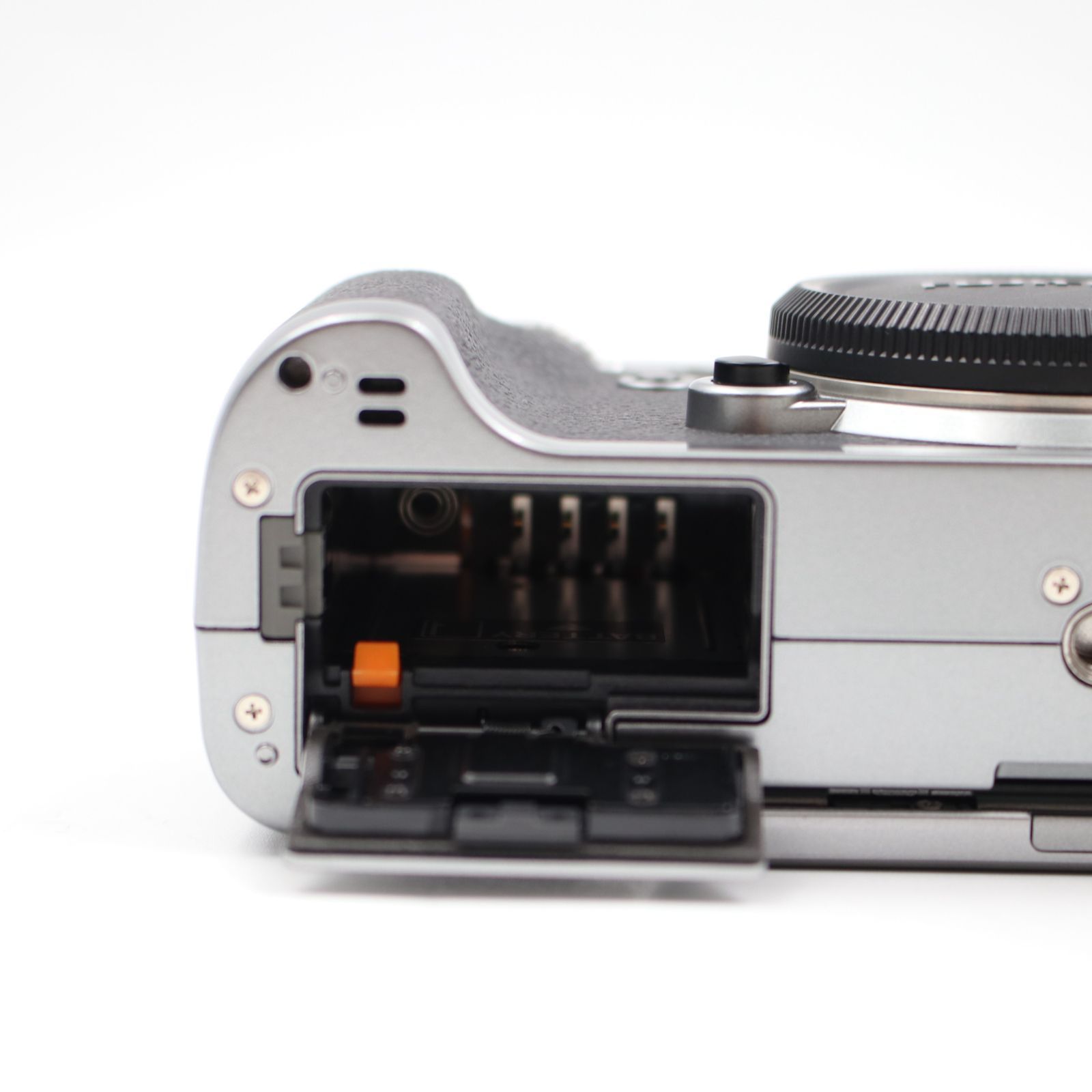 □シャッター数319枚！極上品□ FUJIFILM X-T2 ボディ Graphite Silver