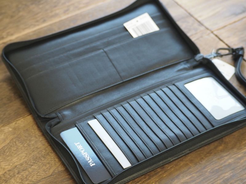 トゥミ トラベルウォレット