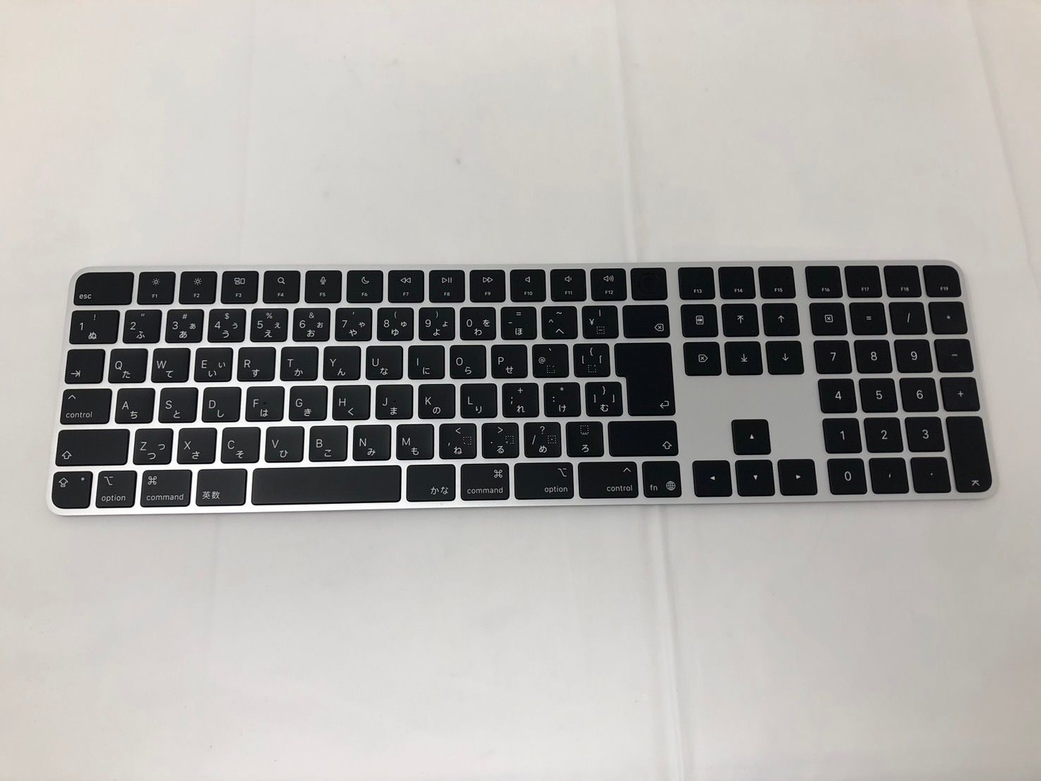 Apple アップル マジックキーボード A 3119 MXK 83 J 19506