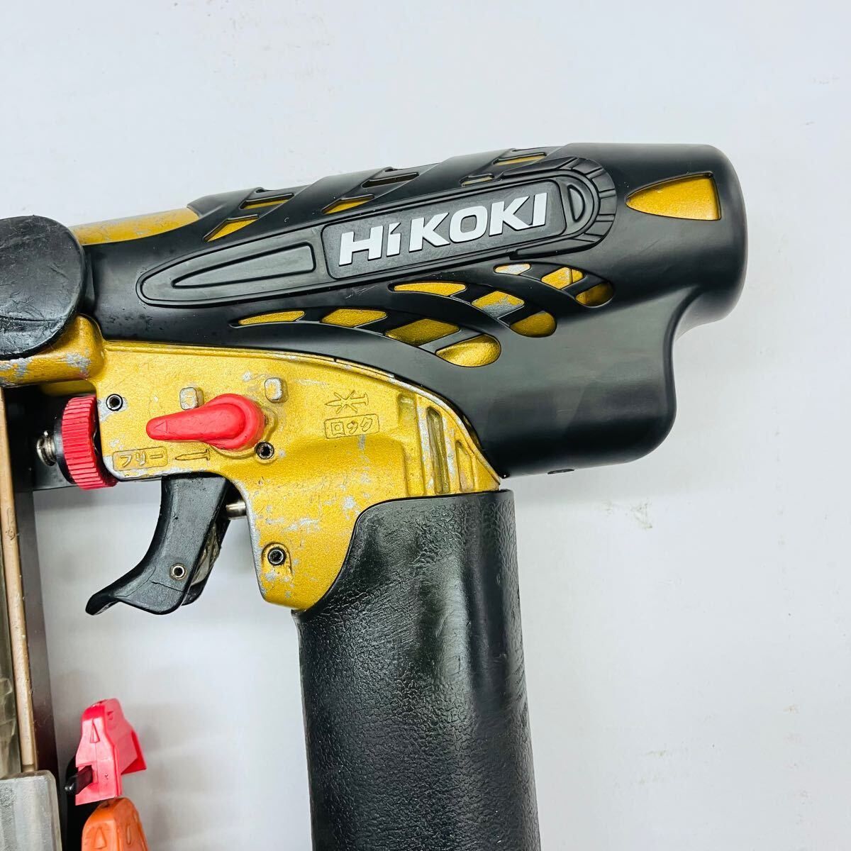 整備品 動作良好 HIKOKI 日立 高圧 55 mm フィニッシュネイラ NT HM 本体のみ