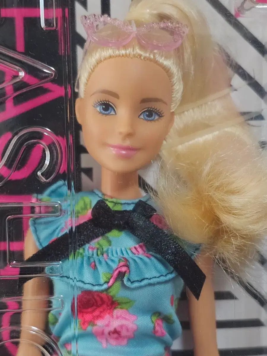 未開封 バービー ファッションスター バービー人形 - メルカリ