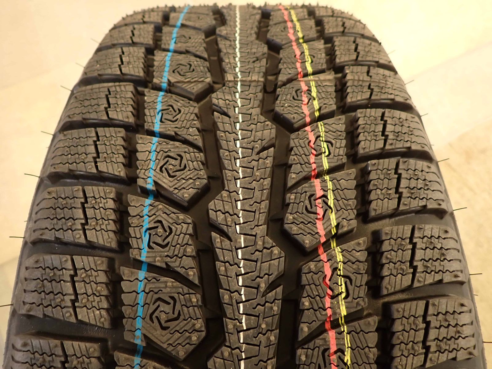 冬4本 25年製 会社宛 235 55 R 19 8 5 J トーヨー オブザーブ Gsi 6 EUROアルミ ゴルフ アウディ Q ベンツ GLC NO D 7104