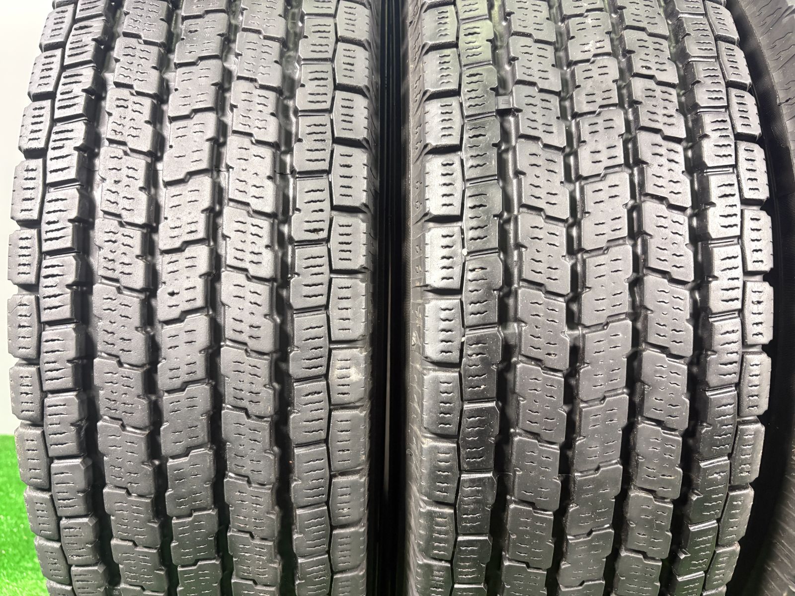 195 80 R 15 LT ヨコハマ IG 91 2020年製 4本 冬 タイヤ スタッドレス TA 839