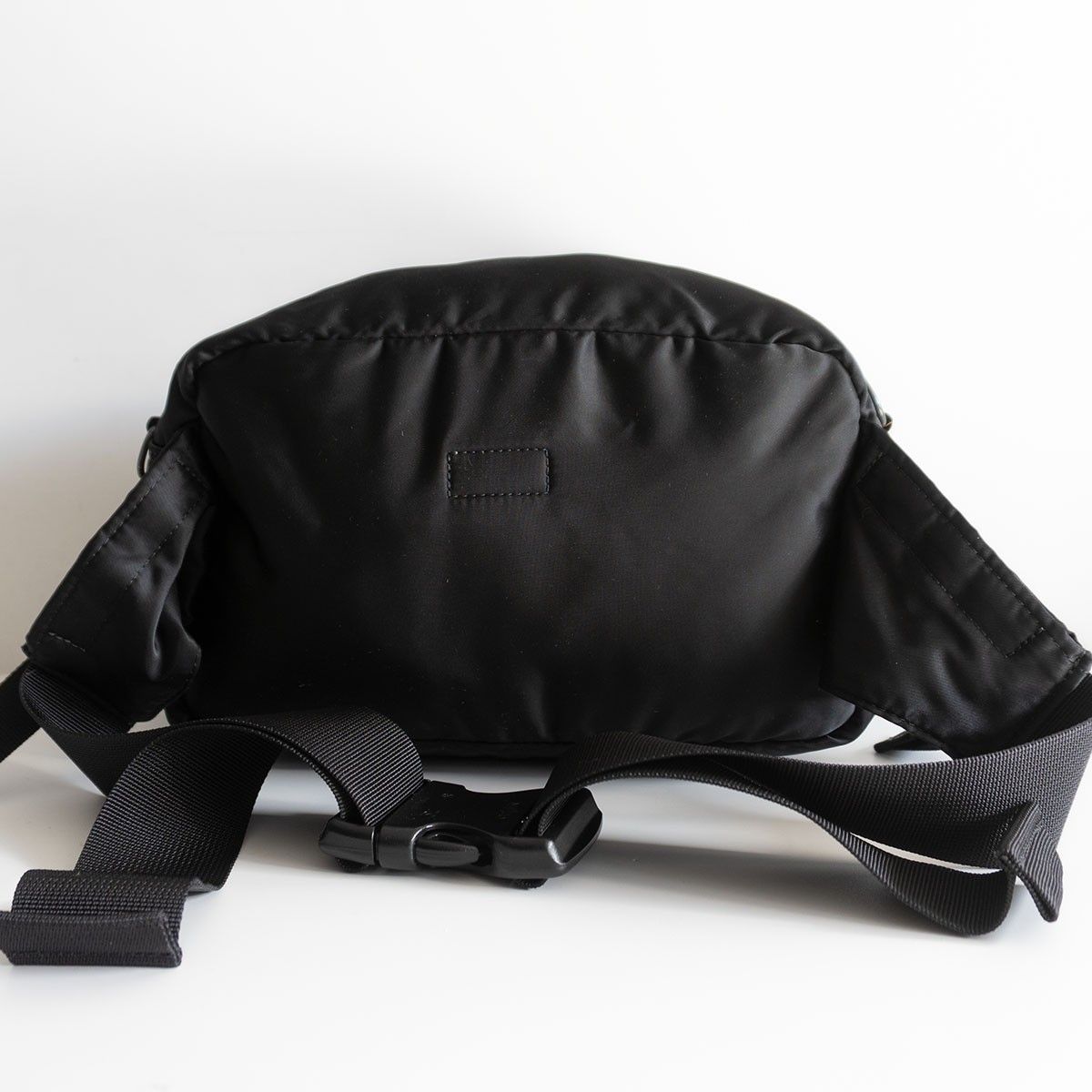 美品】PORTER 【タンカー ナイロン ウエストバッグ】ポーター ブラック 