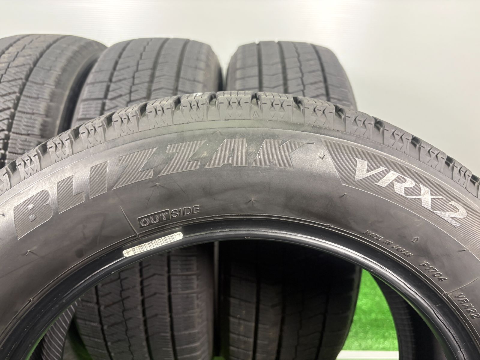 タイヤ スタッドレス