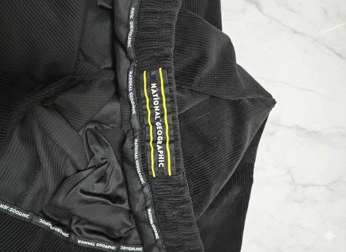 National Geographic ナショナルジオグラフィック 丈夫なコーデュロイ ズボン