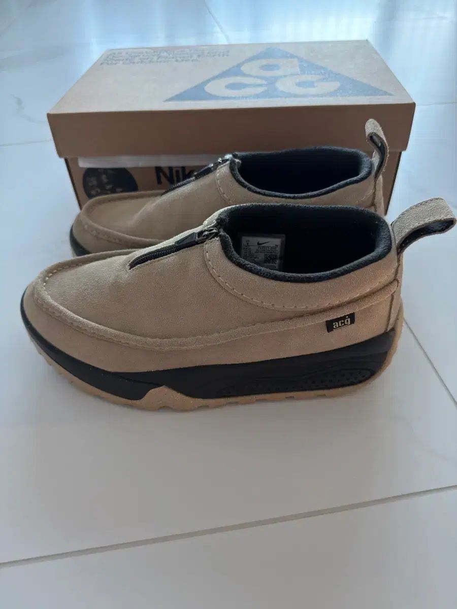 ナイキ ACG イージー カーキ ライムストーン ブラック 260