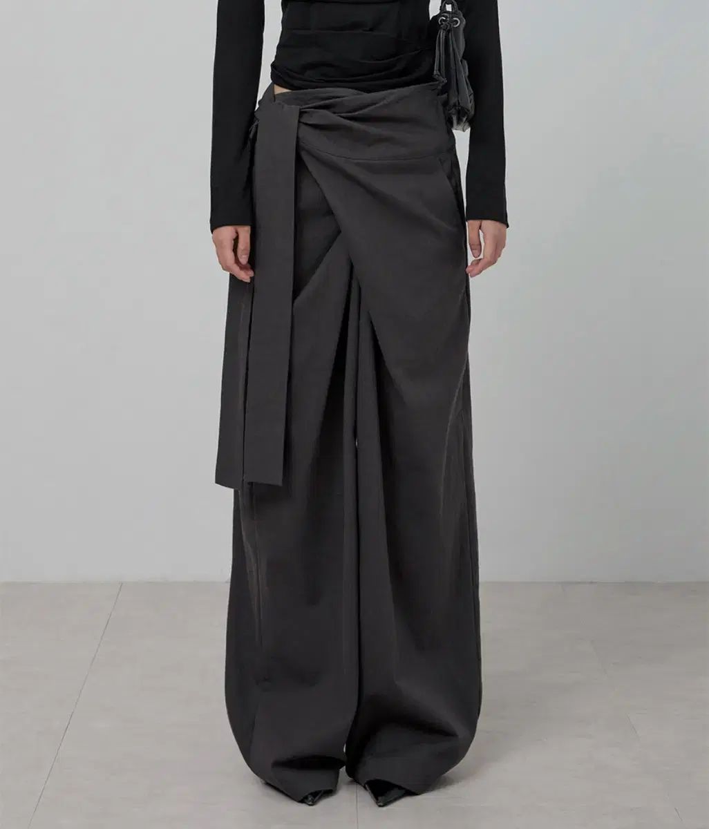 FLAREUP フ アップ Layered Wrap Trousers チャコール