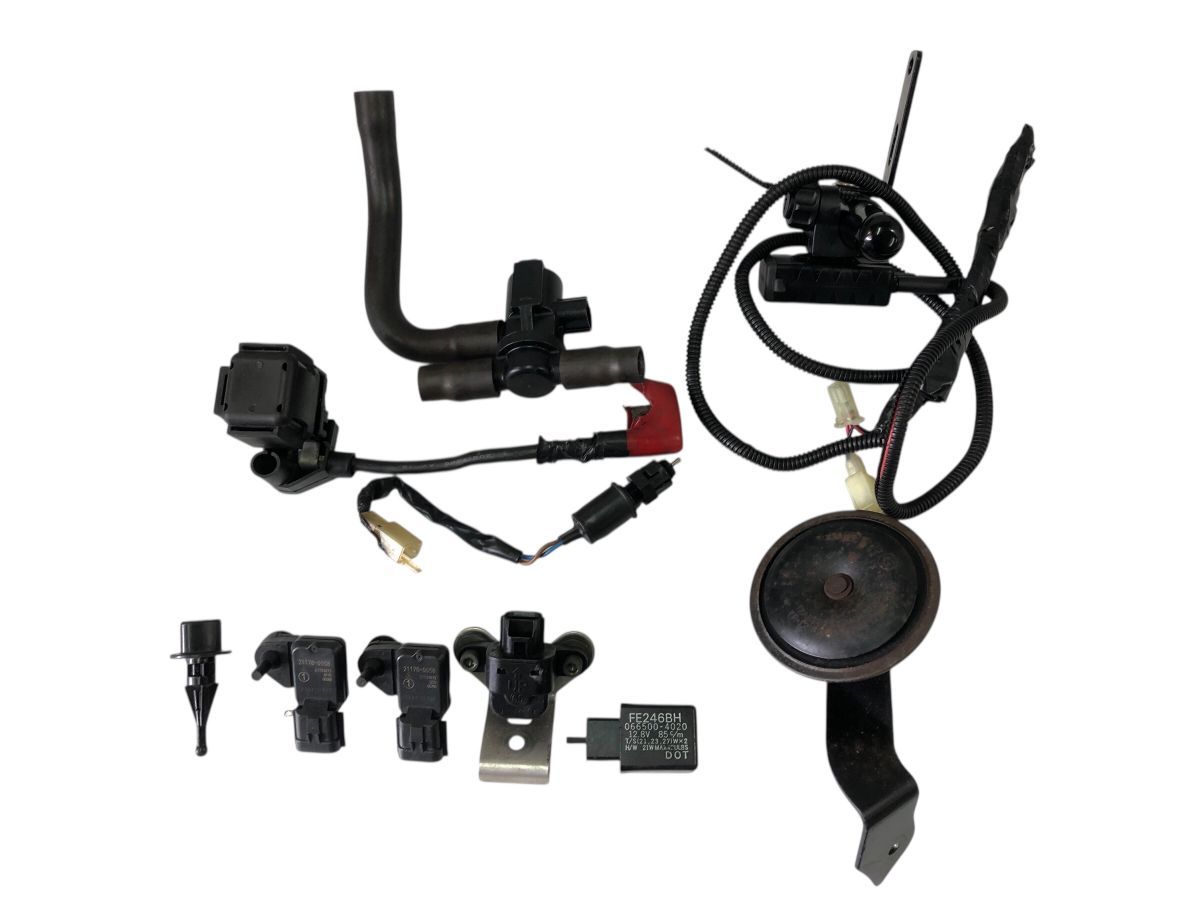 Kawasaki ZX-10R ZXT00D 06-07 電装セット リレー スイッチ ホーン