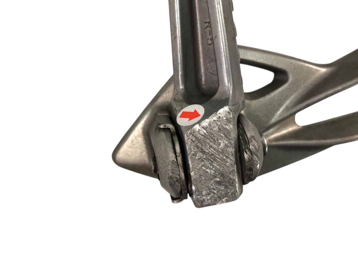 Kawasaki ZX-10R ZXT00D 06-07 タンデムステップ 左右セット 割れ欠け