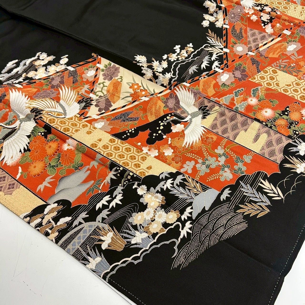 黒留袖 金駒刺繍 鶴 金彩 五つ紋 比翼 正絹 着物 MK-1845 - メルカリ