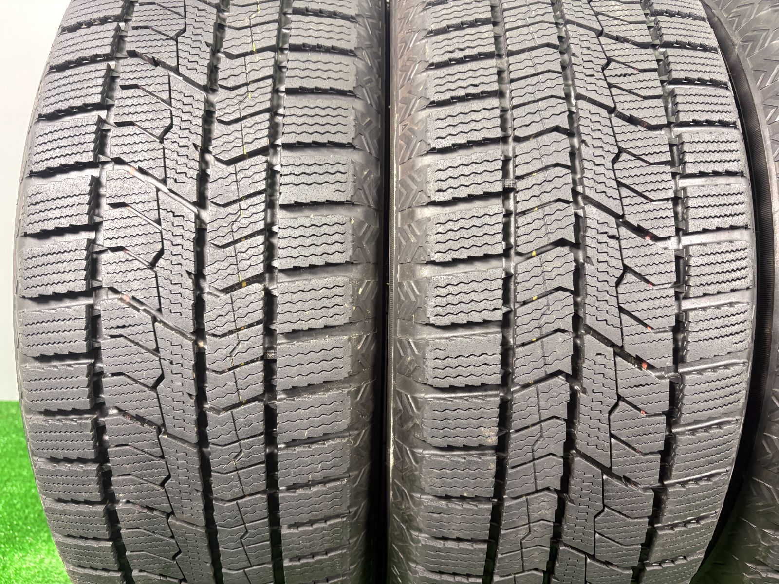 205 60 R 16 トーヨー GIZ 2 2020年製 4本 冬 タイヤ スタッドレス TA 843