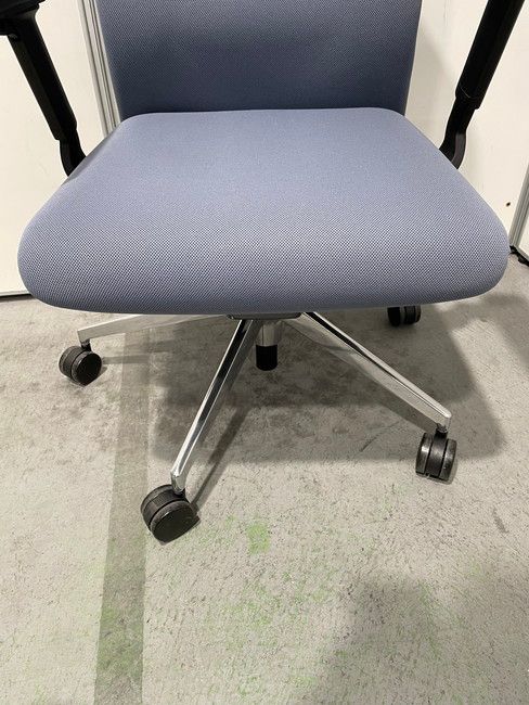 肘付エルフィチェア