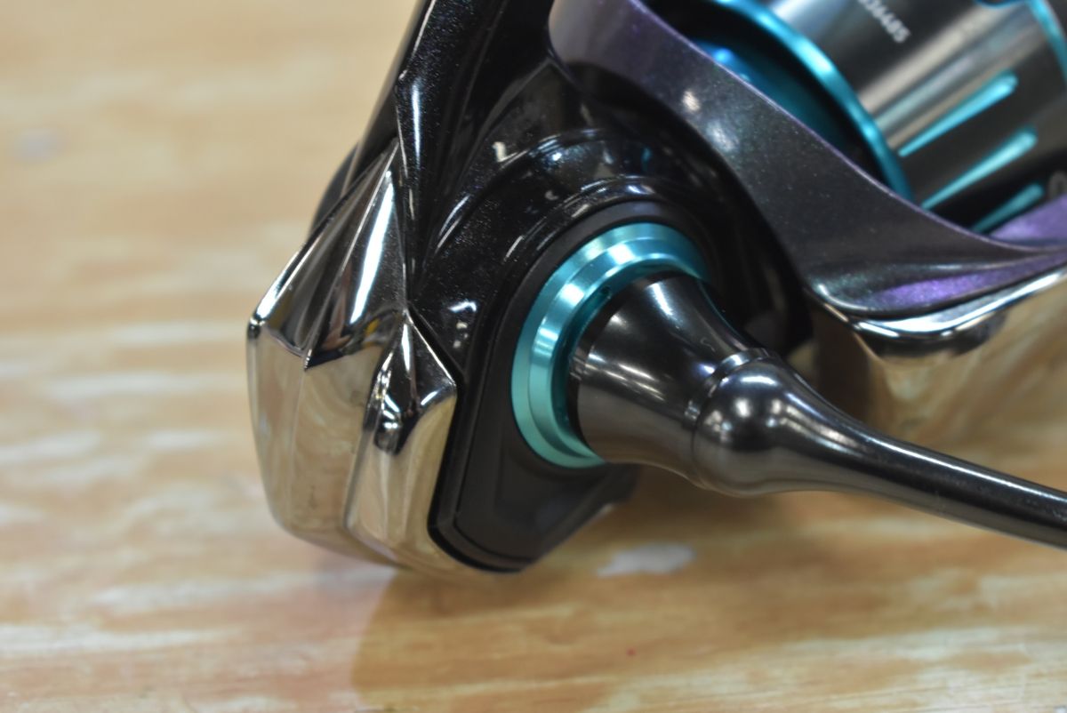 ダイワ エメラルダス RX FC LT 2500S ファッション スピニングリール