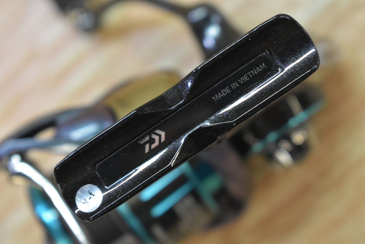 ダイワ エメラルダス RX FC LT 2500S ファッション スピニングリール