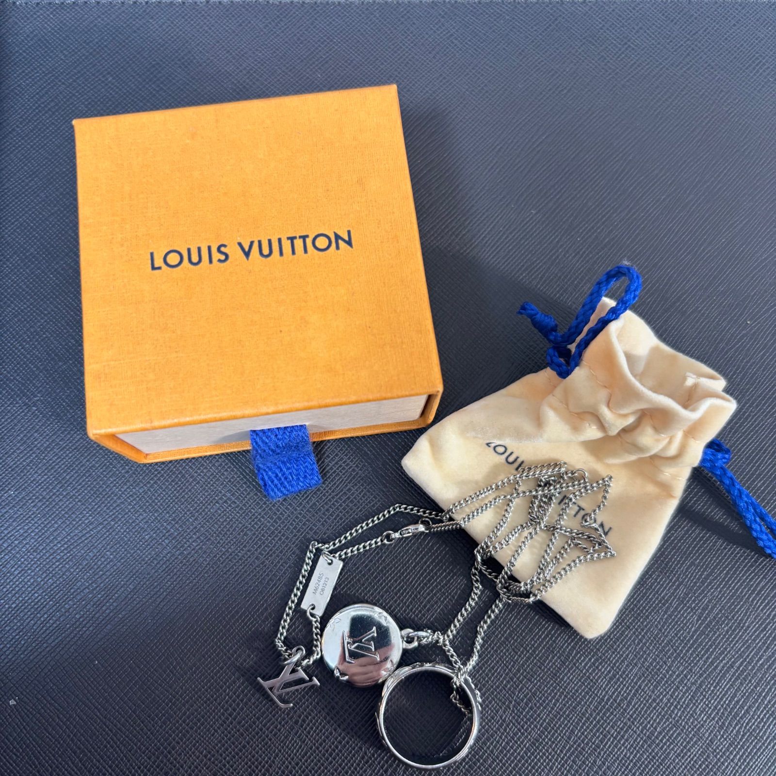 ☆ LOUIS VUITTON（ルイヴィトン） ネックレス＆リング チャーム付き 