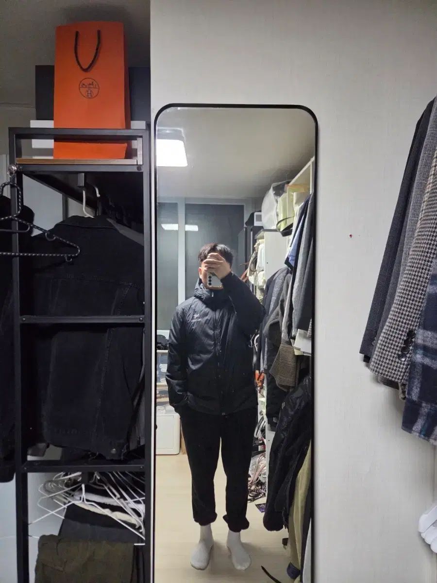 ARC TERYX アークテリクス Atom アトム AR フーディ ブラックサファイア