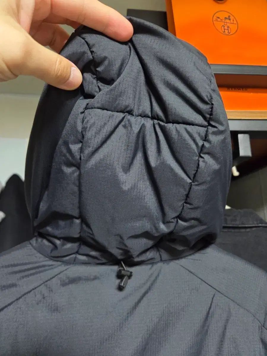 フーディ ブラックサファイア