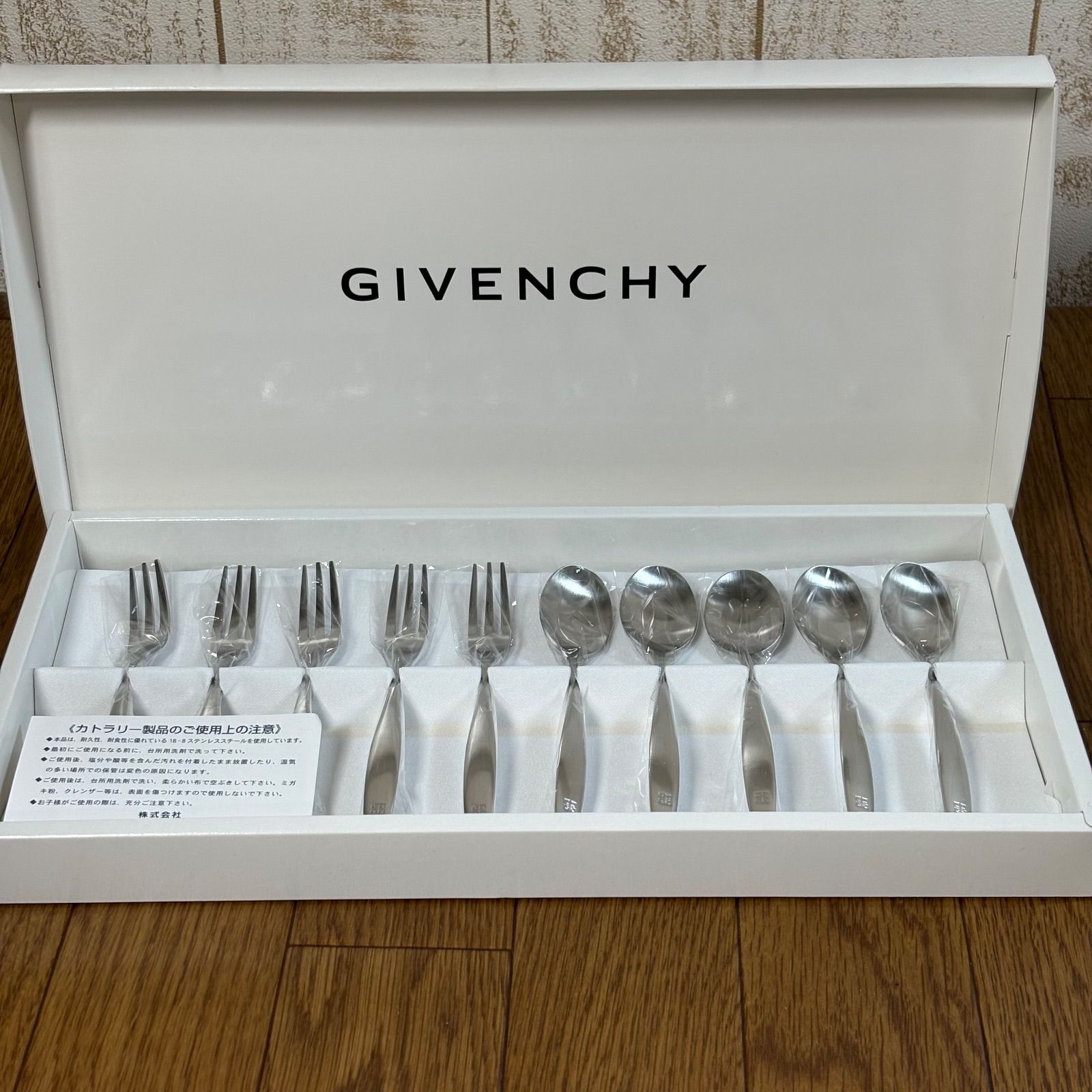 GIVENCHY✨カトラリー✨新品未使用✨ ジバンシー GIVENCHY カトラリーセット - メルカリ
